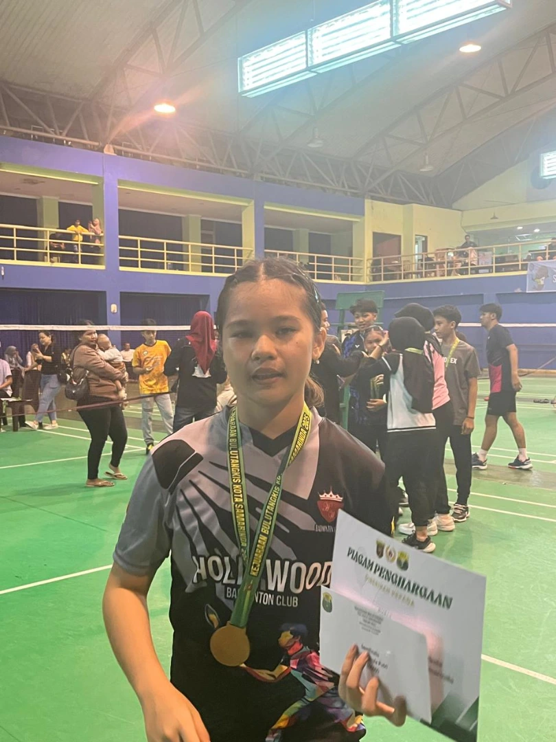 Juara 3 ganda pemula putri di cabang bulu tangkis Kejurkot Samarinda 2025