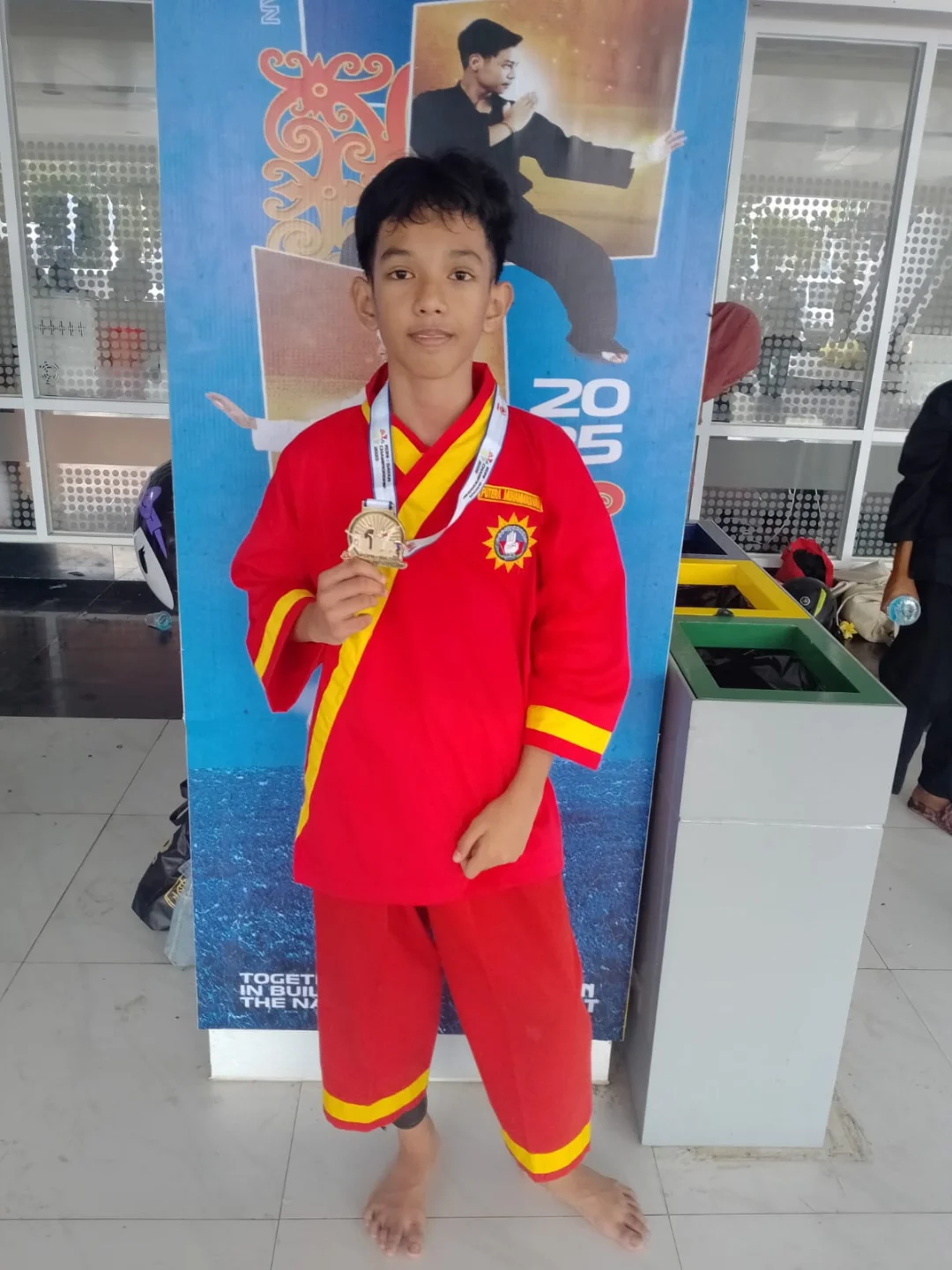 juara 1 katagori pra remaja kelas B