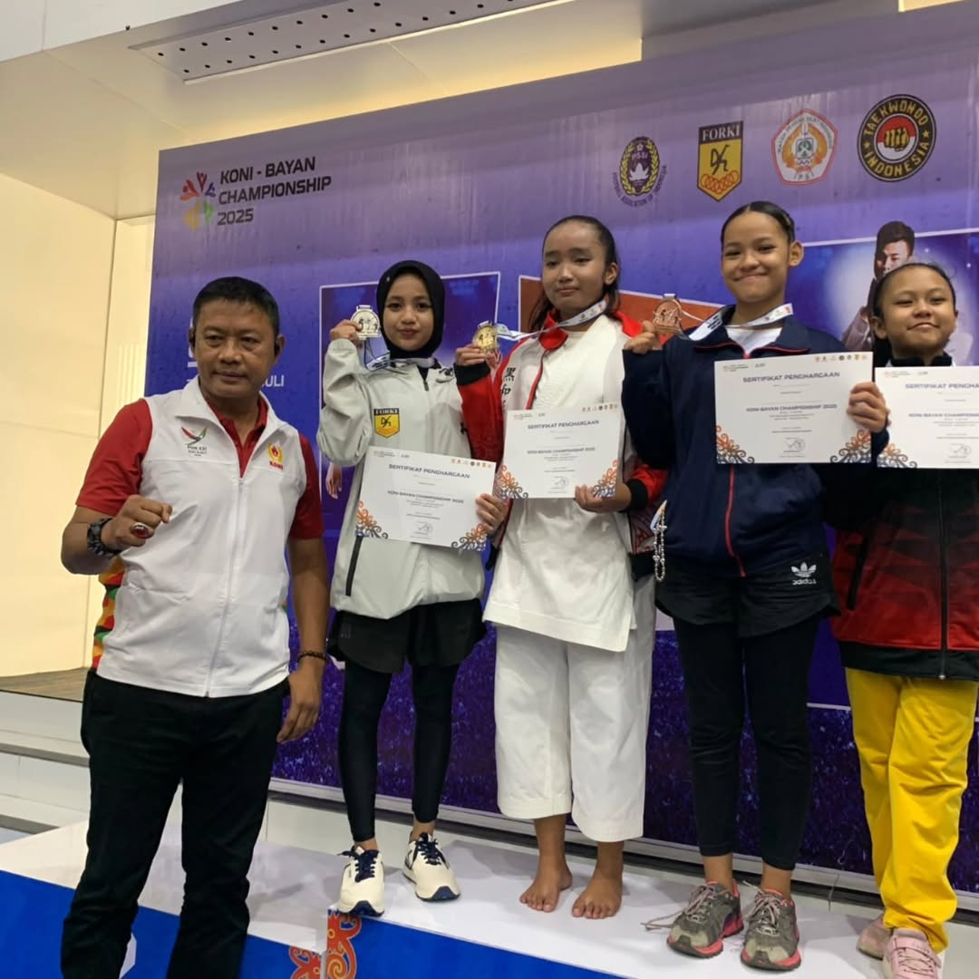 Juara 3 / Perunggu Tournament Kata Cadet KATA PERORANGAN PUTRI)